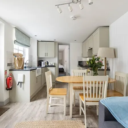 Holiday home Stunning Cosy In Old Town Sleeps 4