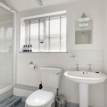 Stunning Cosy In Old Town Sleeps 4 Padstow
